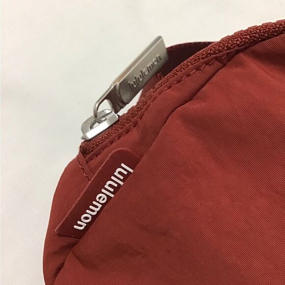Lululemon Athletica Everywhere Belt Bag 1L - Terra Orange - Picture 6 of 8